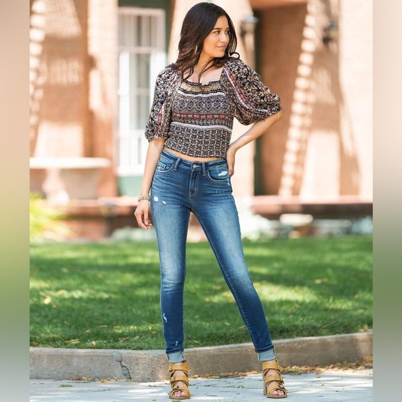 Bridge By Gly Mid-Rise Skinny Stretch Jean - Picture 2 of 8